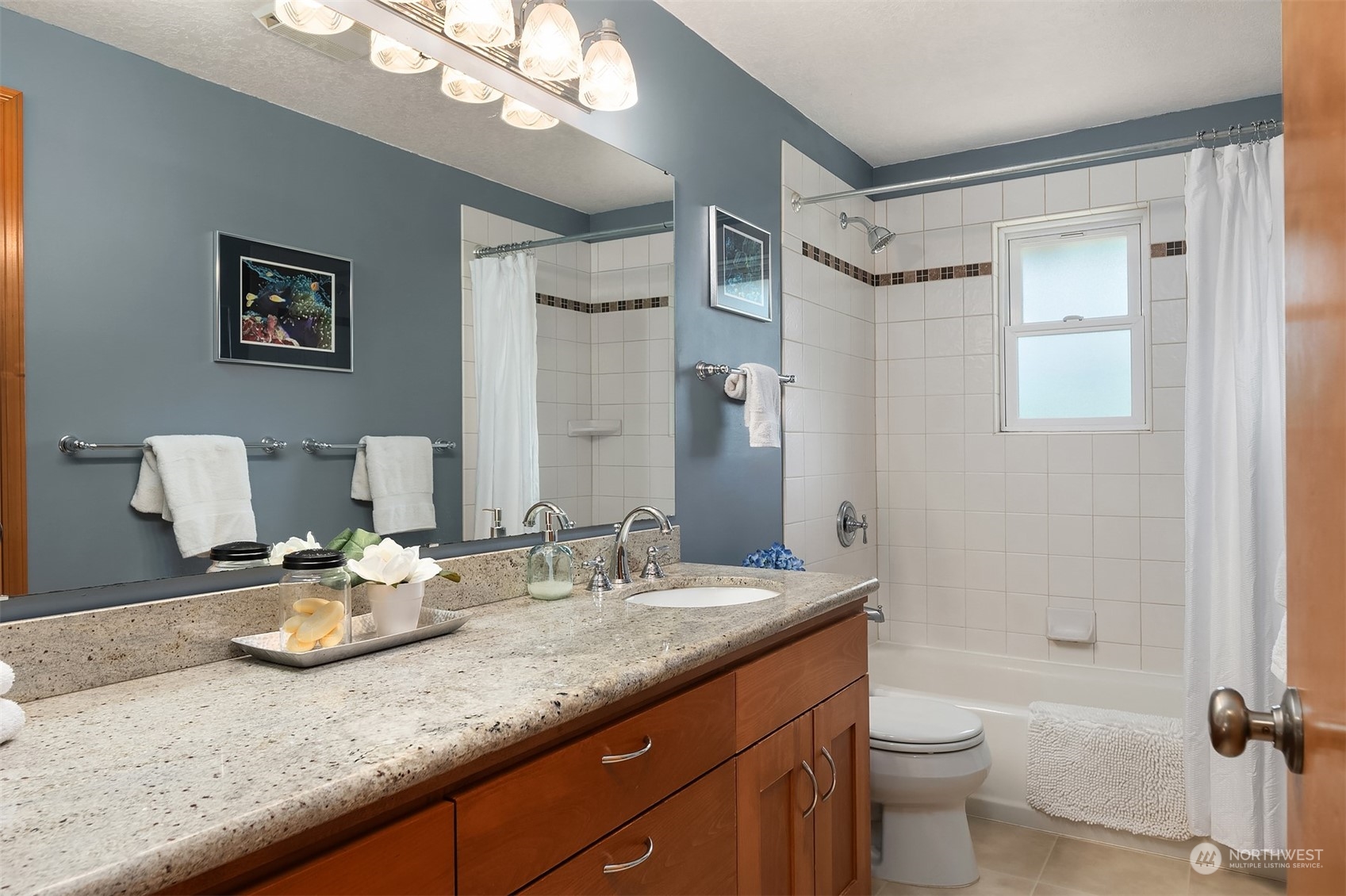 4033 NE 205th Street