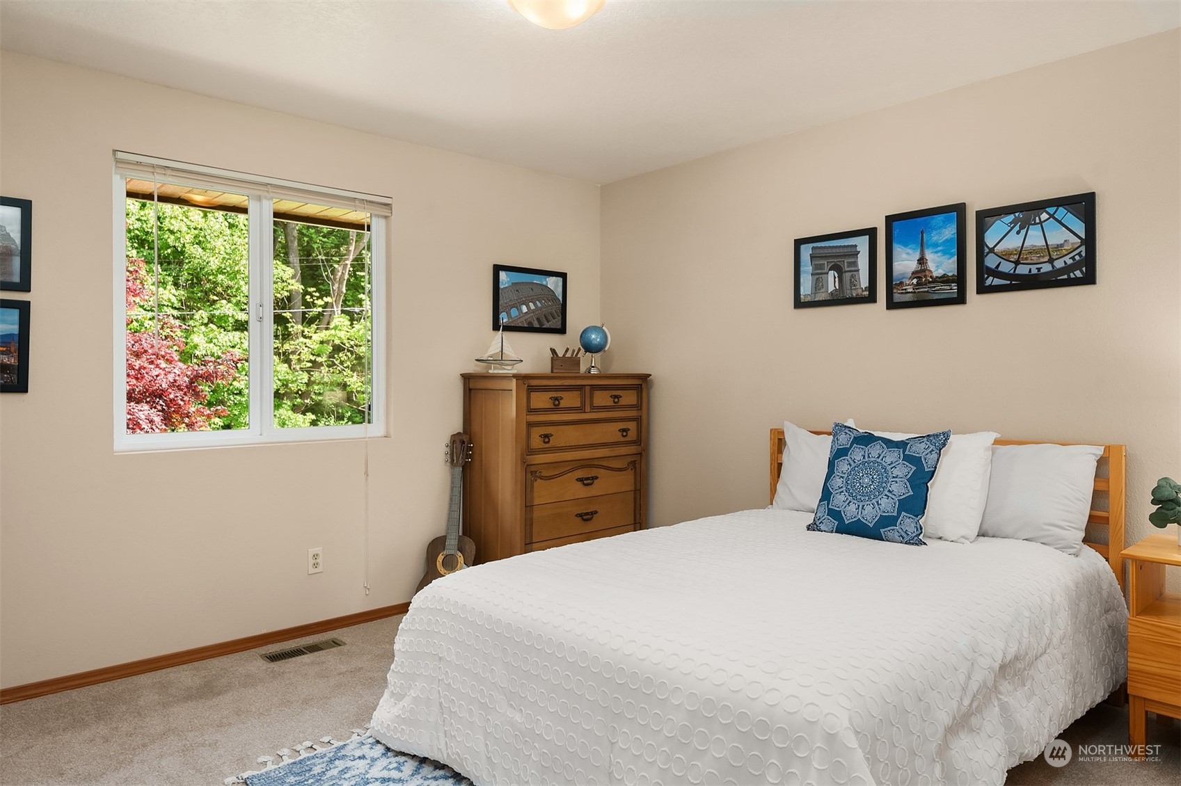 4033 NE 205th Street