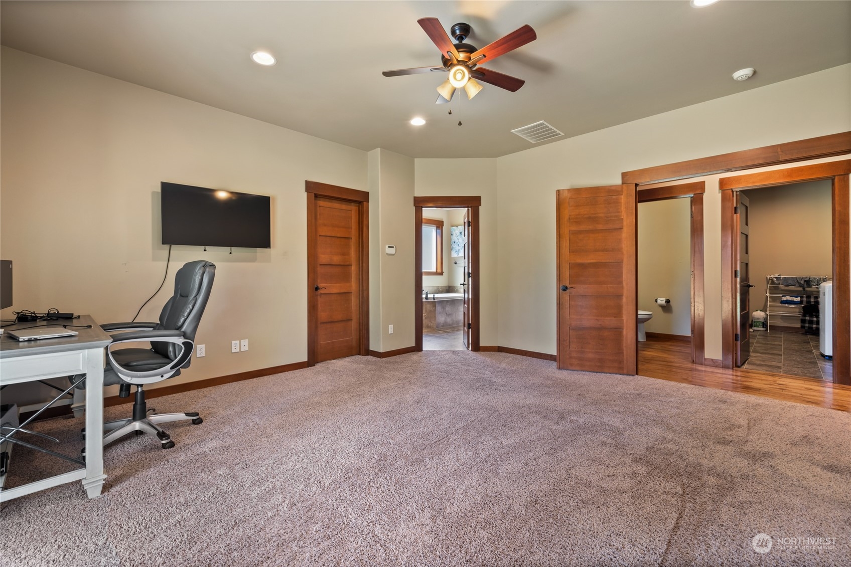 11110 119th Street E