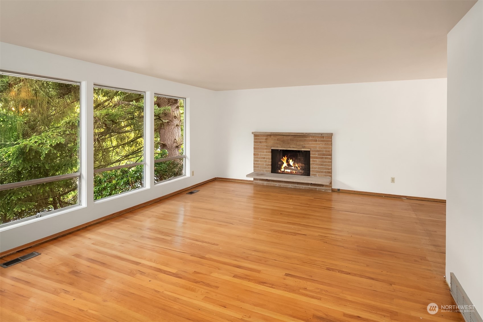 14854 Densmore Avenue N