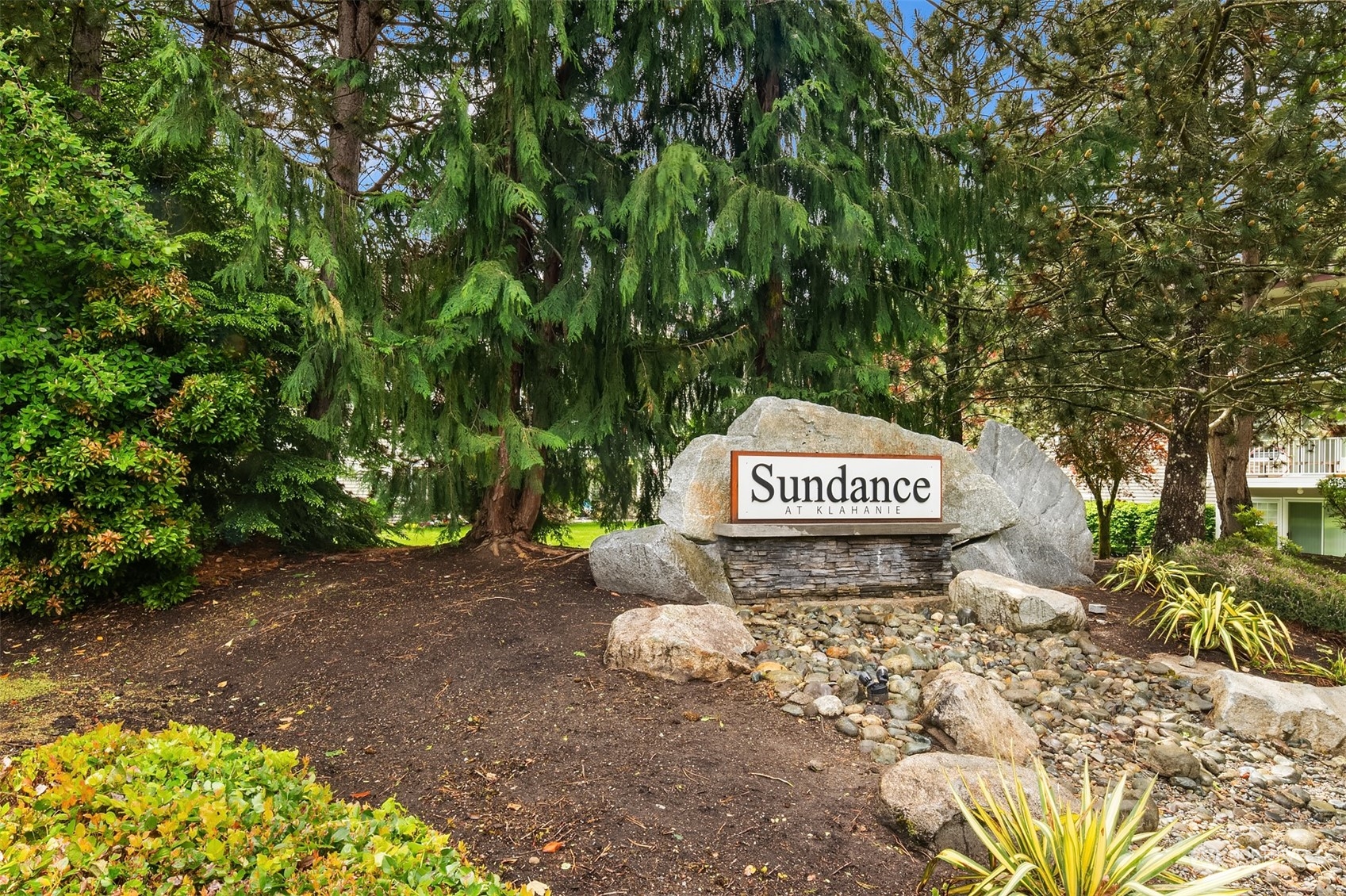 25235 SE Klahanie Blvd Unit: A305