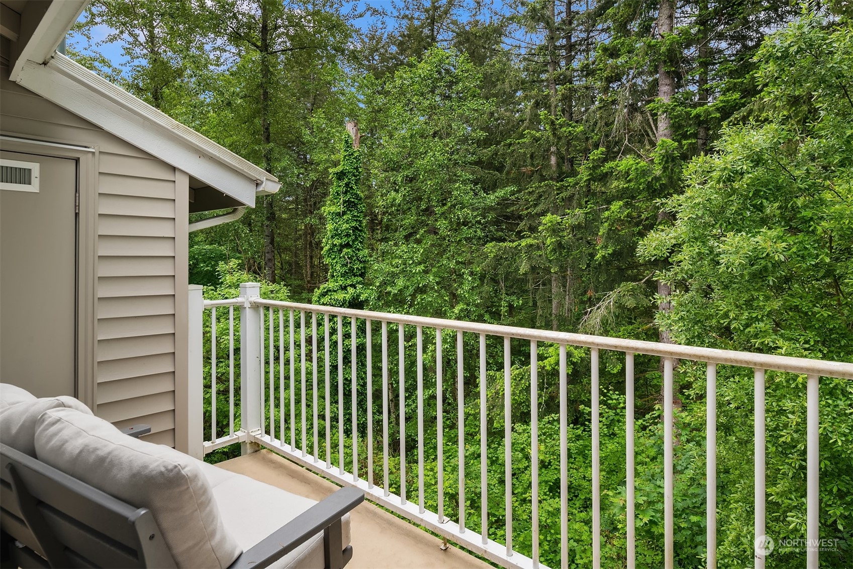 25235 SE Klahanie Blvd Unit: A305