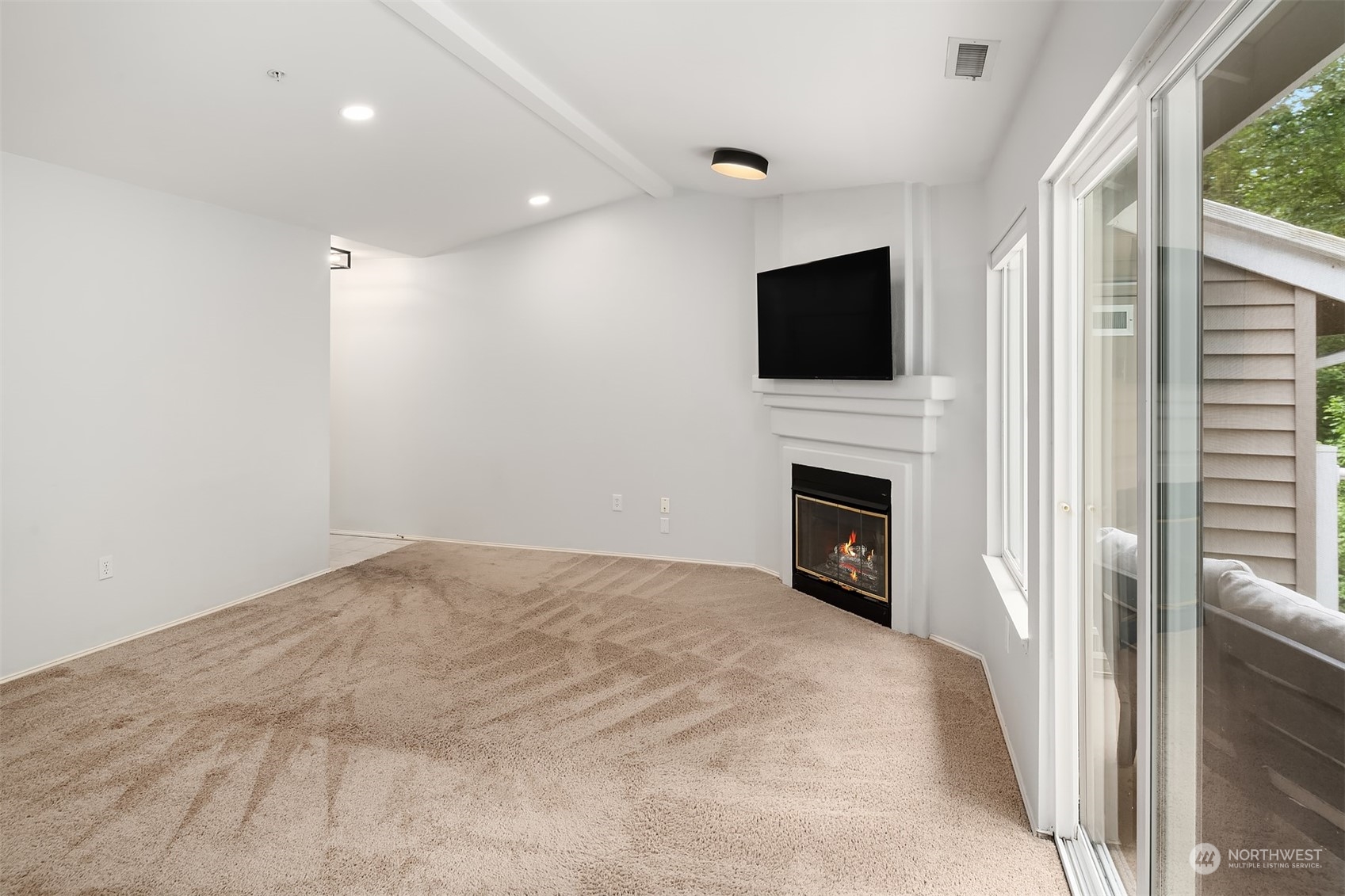 25235 SE Klahanie Blvd Unit: A305