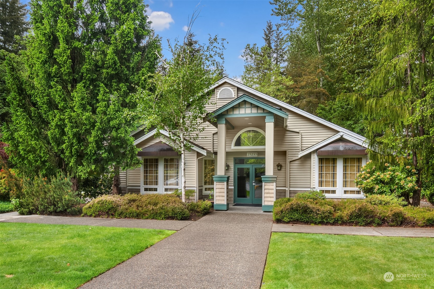 25235 SE Klahanie Blvd Unit: A305