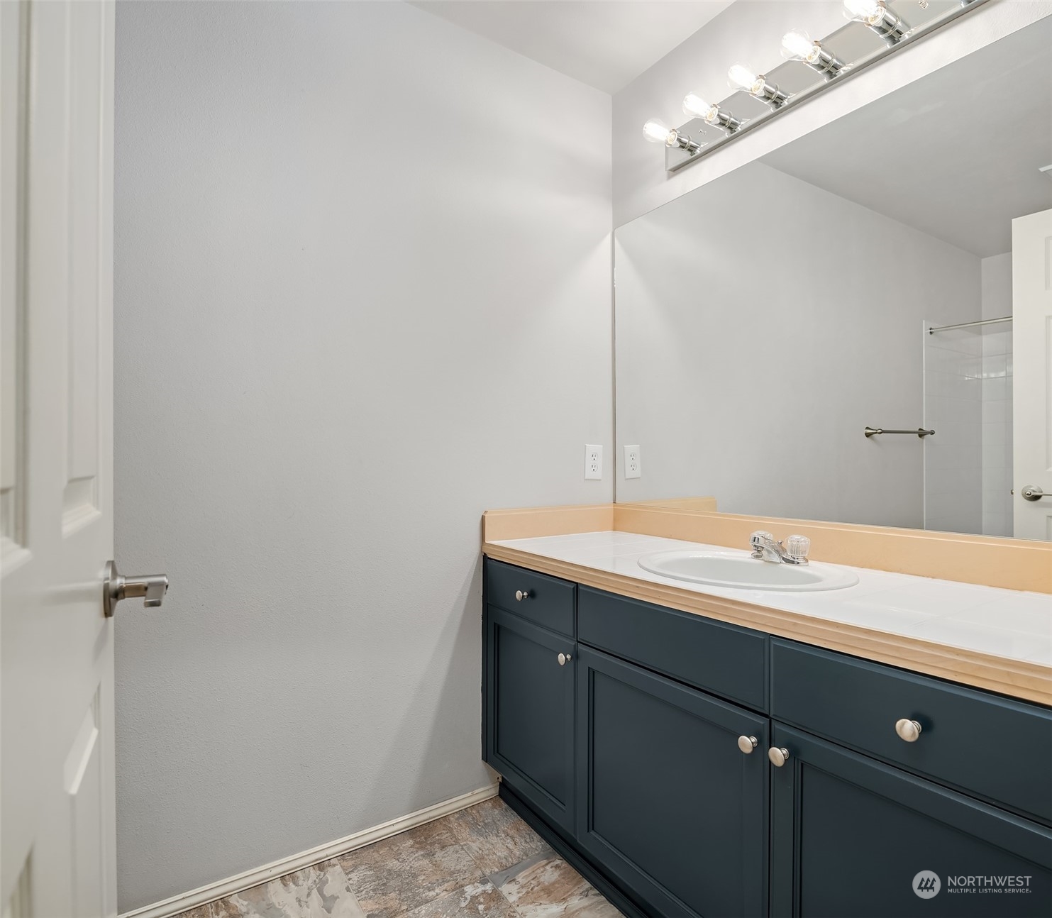 25235 SE Klahanie Blvd Unit: A305