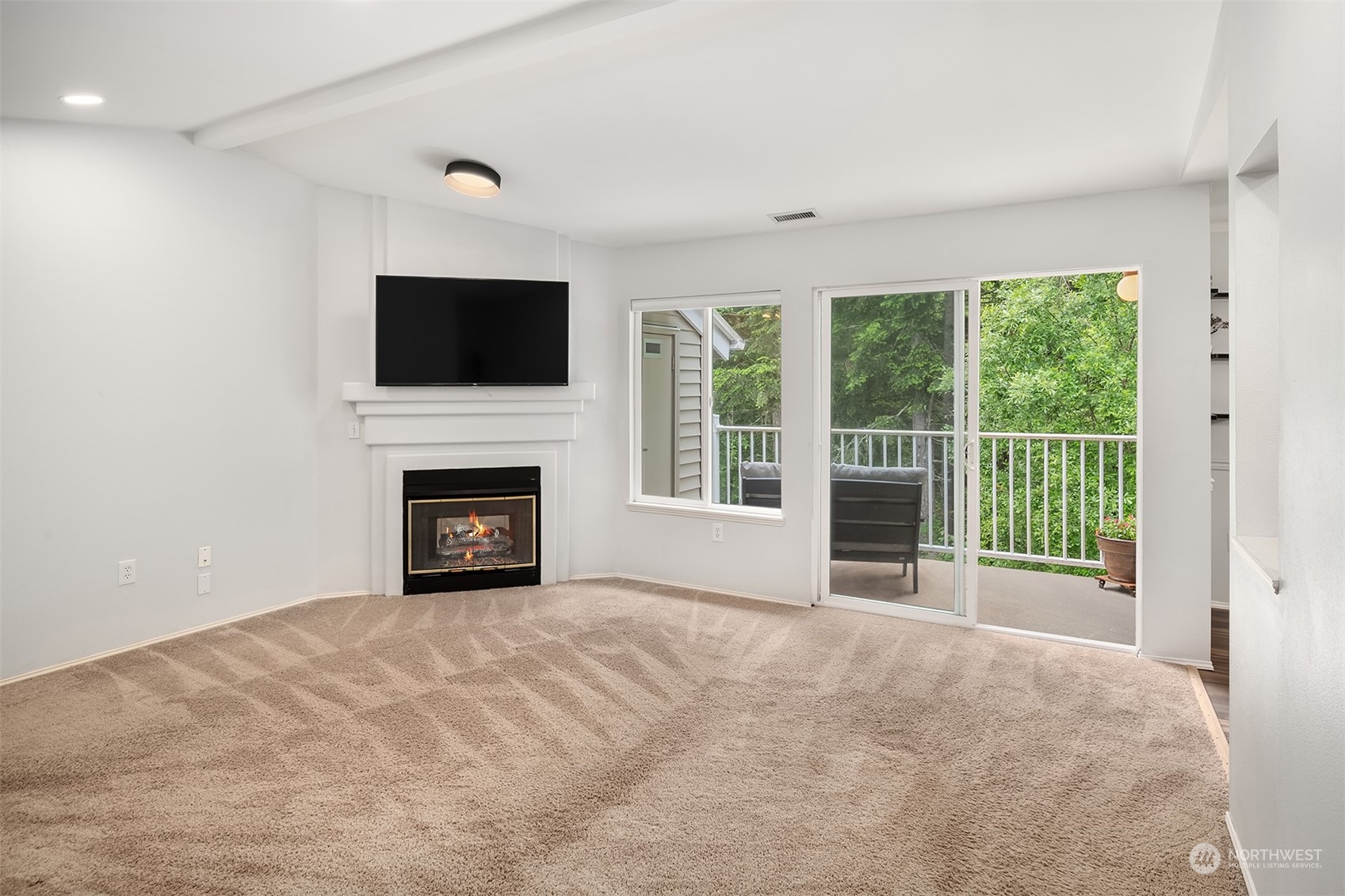 25235 SE Klahanie Blvd Unit: A305