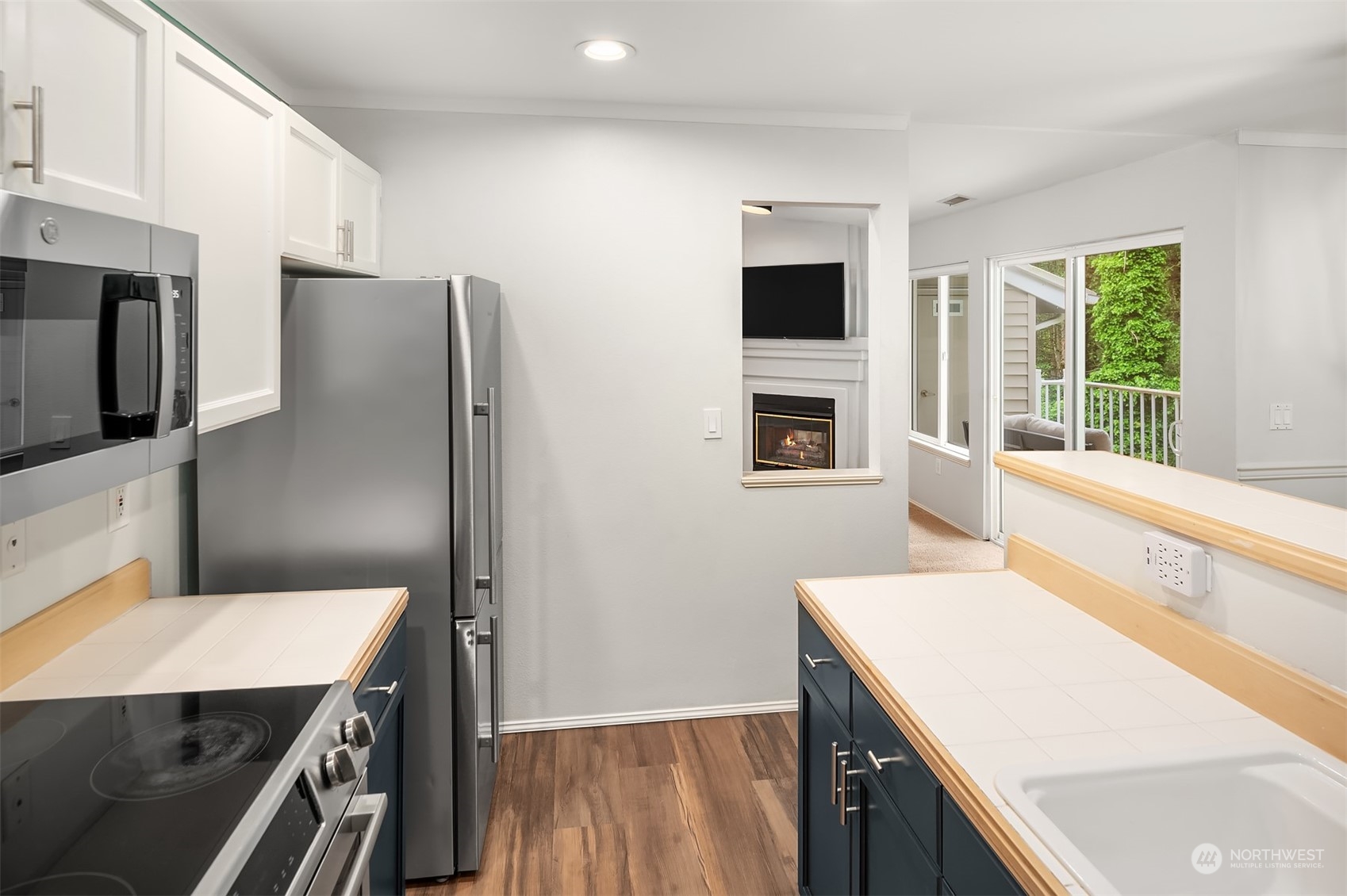 25235 SE Klahanie Blvd Unit: A305