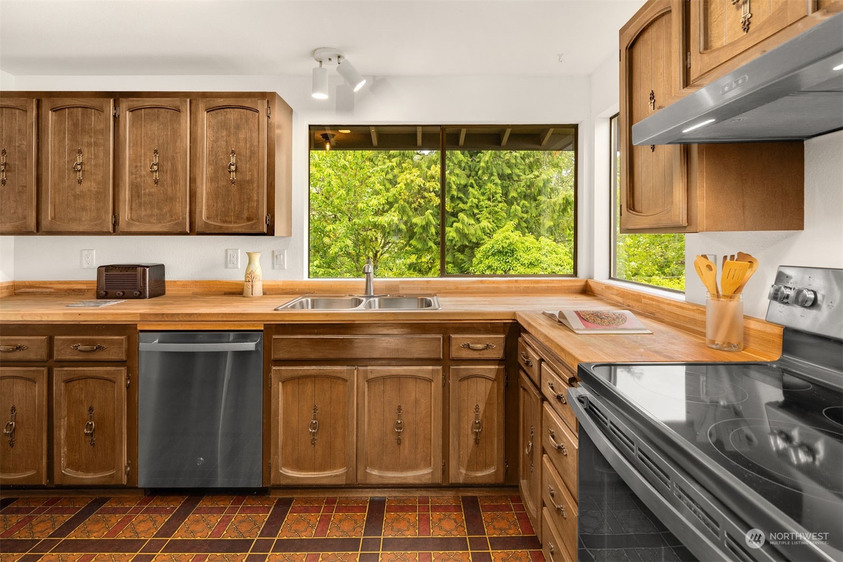 3720 NE 150th Street