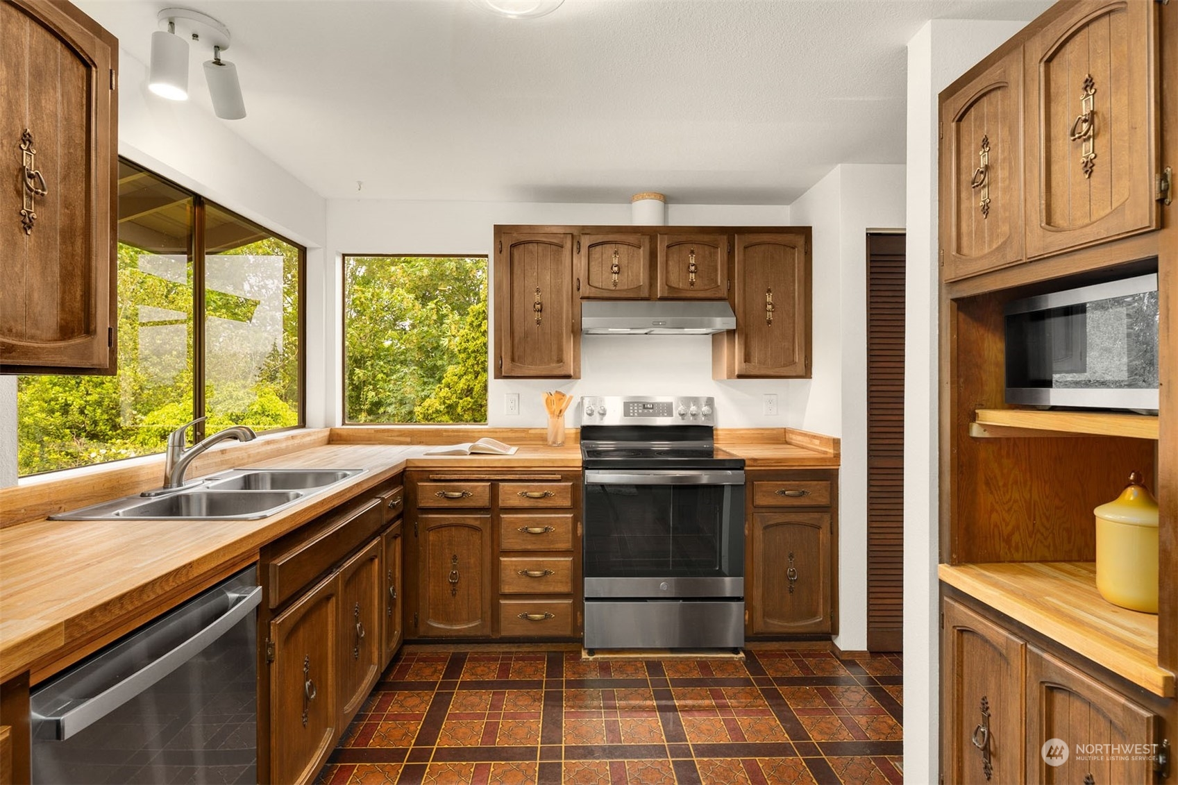 3720 NE 150th Street