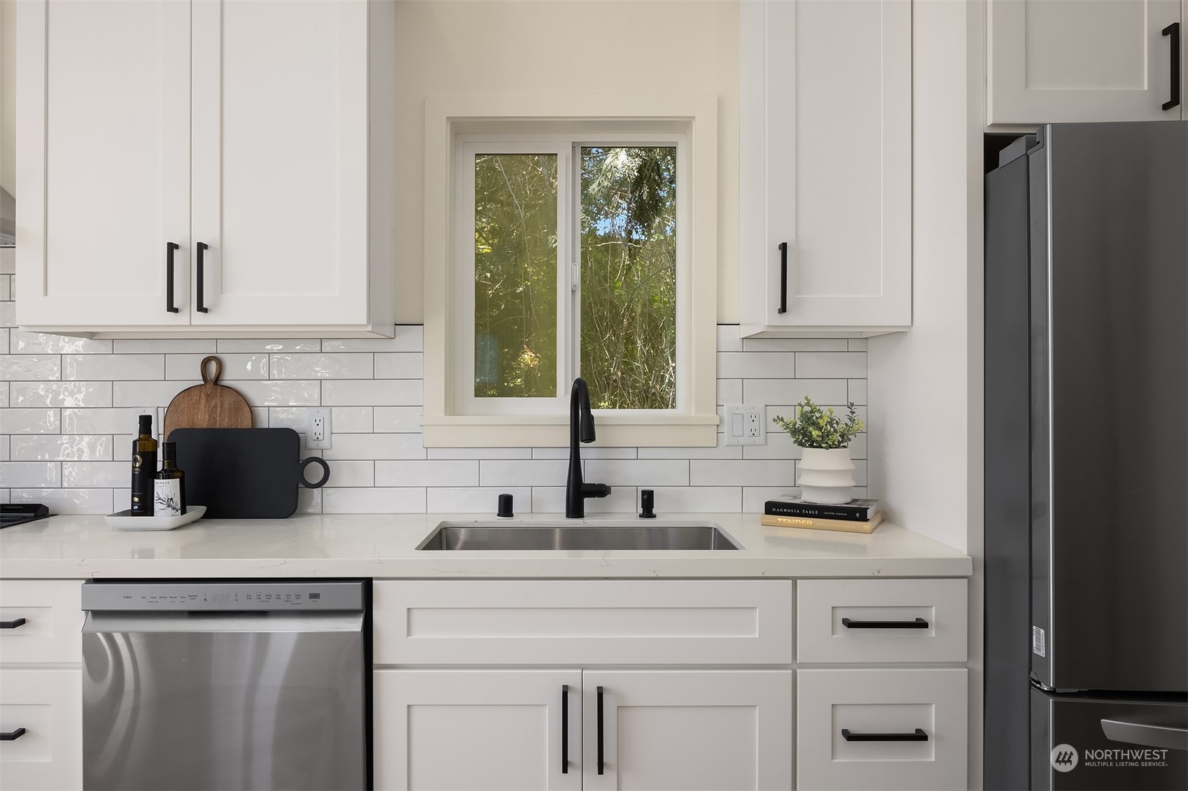 11621 Meridian Avenue N