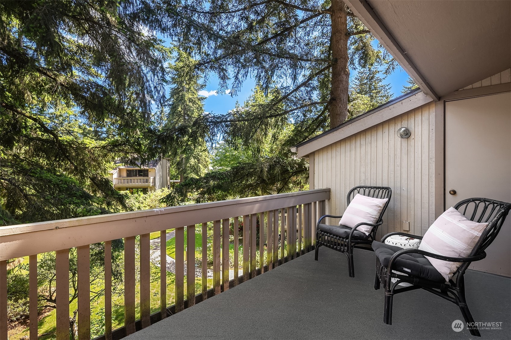 13730 15th Avenue NE Unit: D301