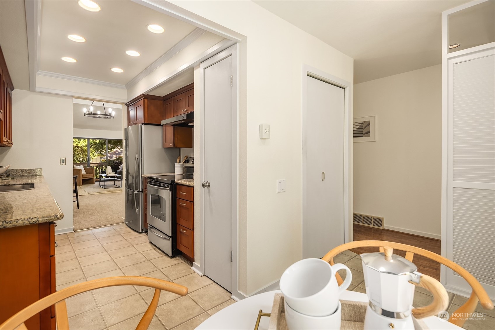 13730 15th Avenue NE Unit: D301