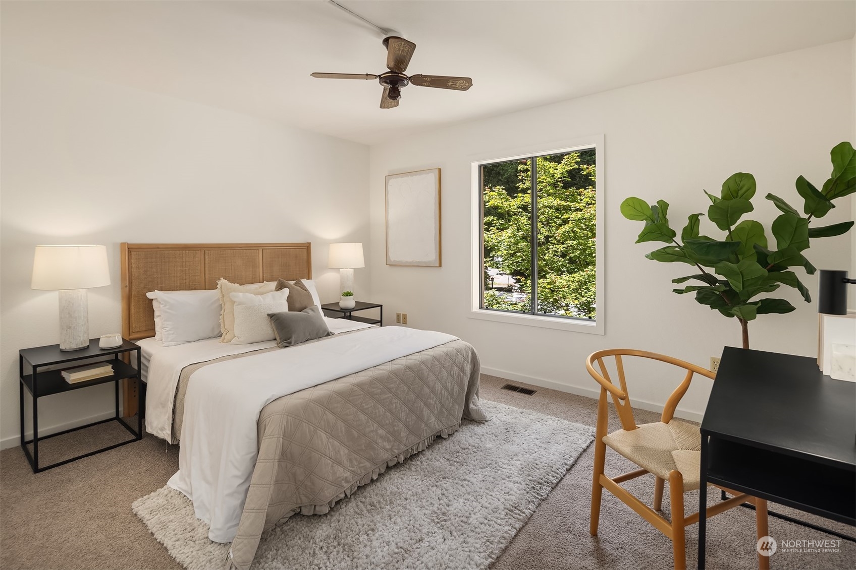 13730 15th Avenue NE Unit: D301