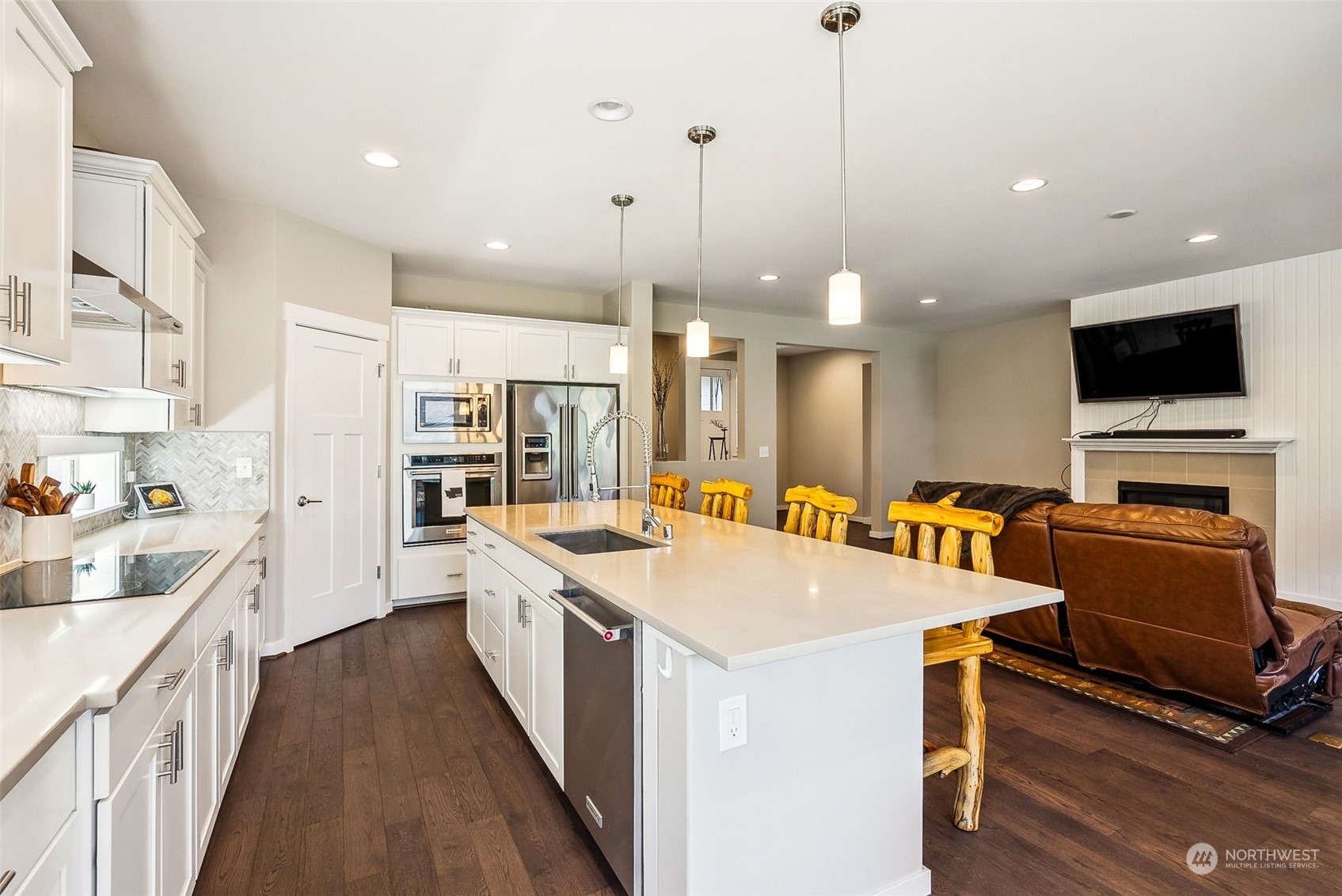 5040 327th Avenue NE