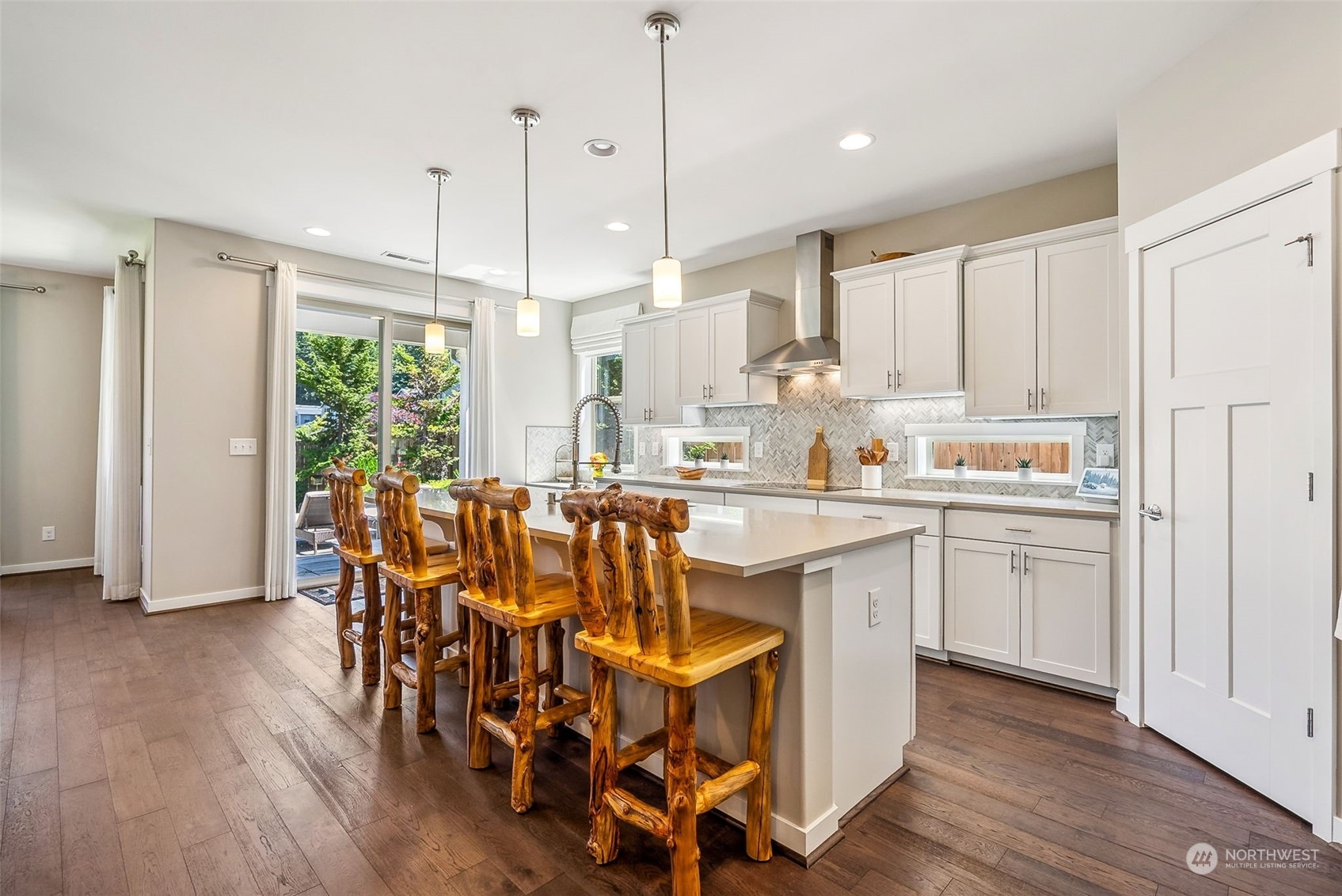 5040 327th Avenue NE