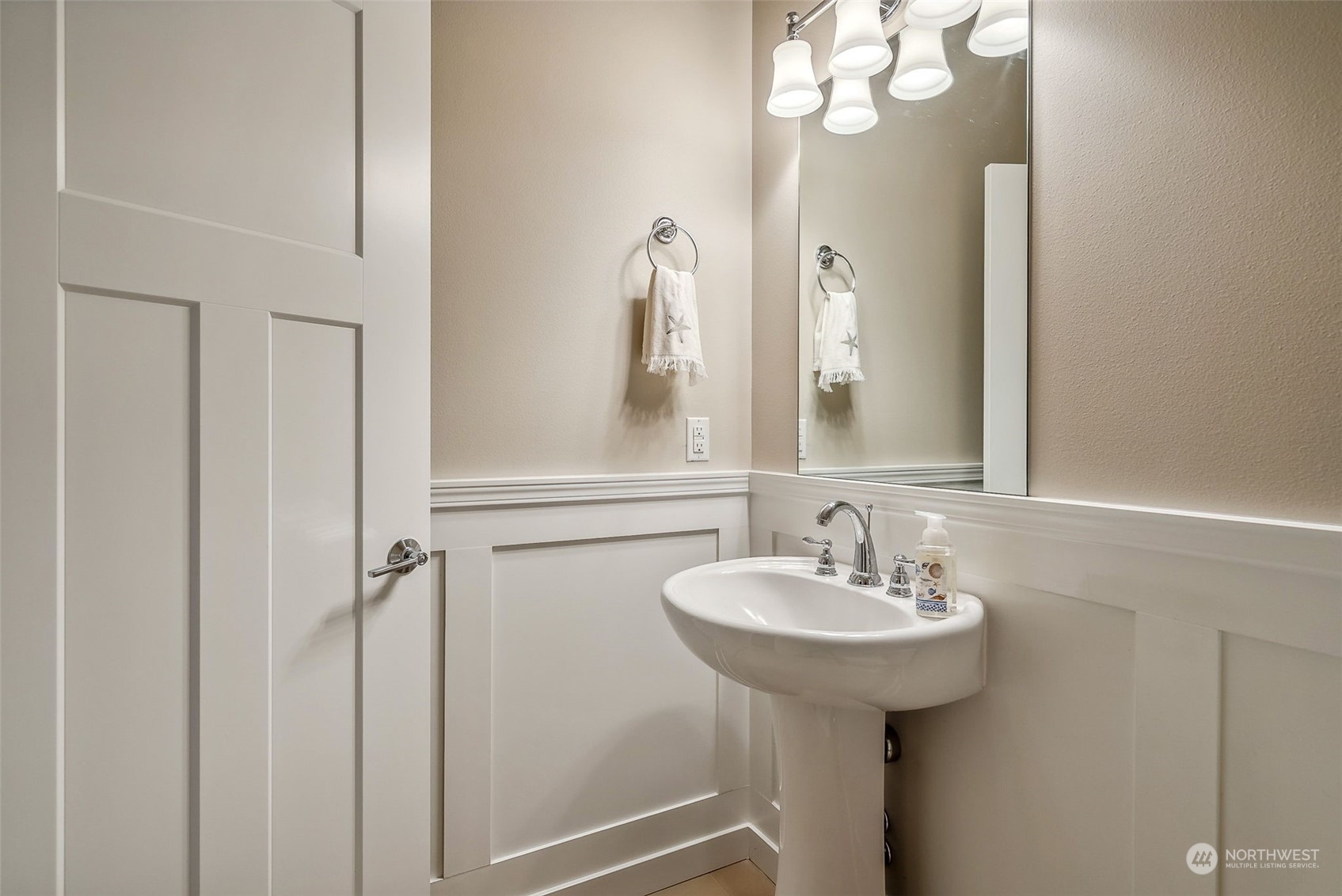 5040 327th Avenue NE