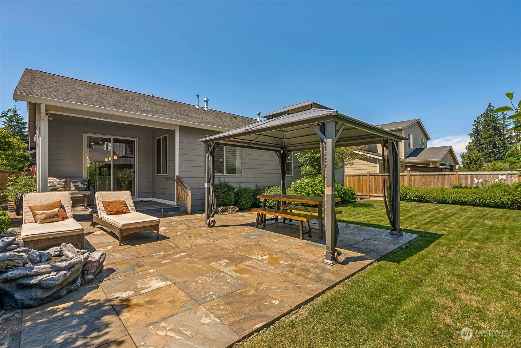 5040 327th Avenue NE