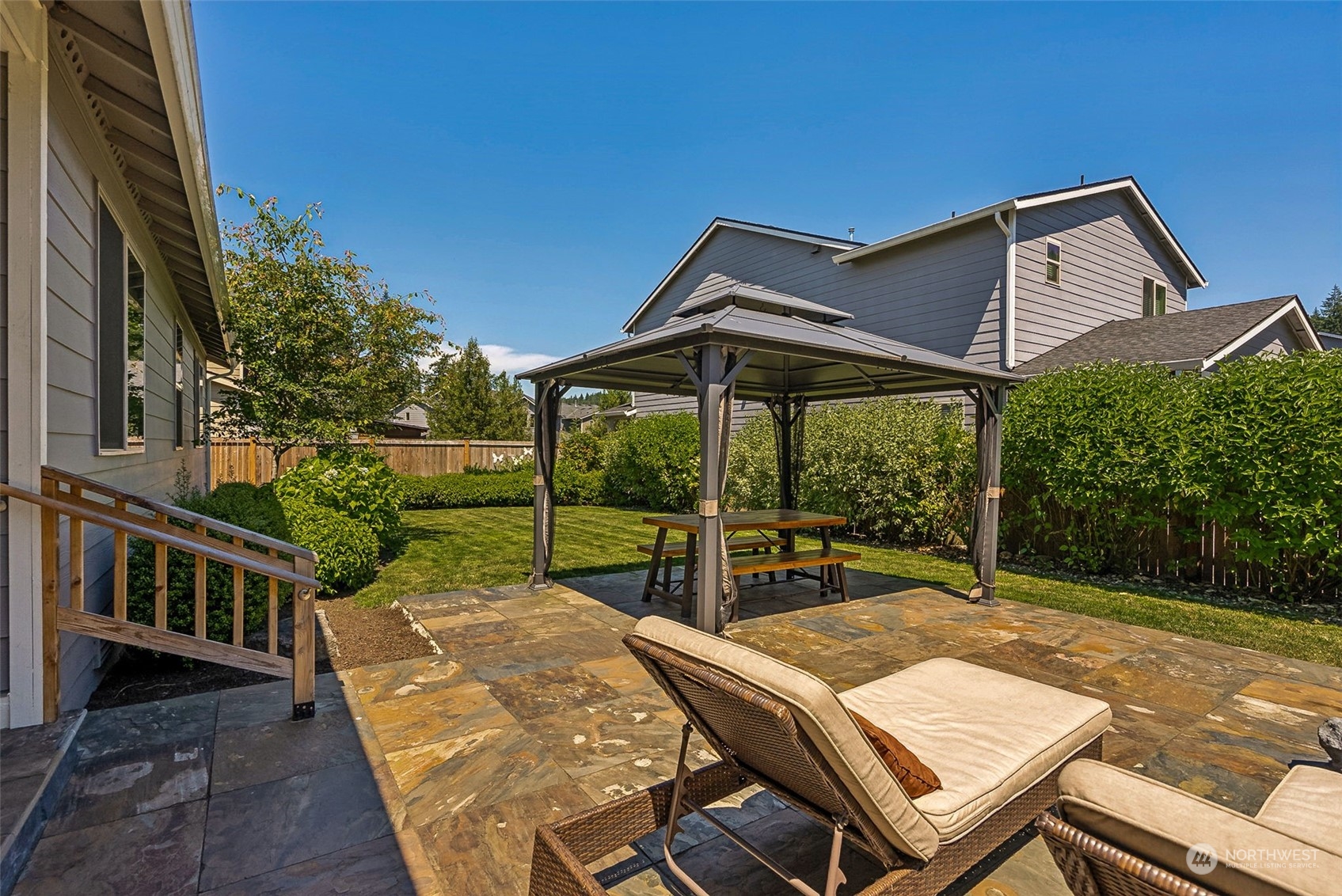 5040 327th Avenue NE