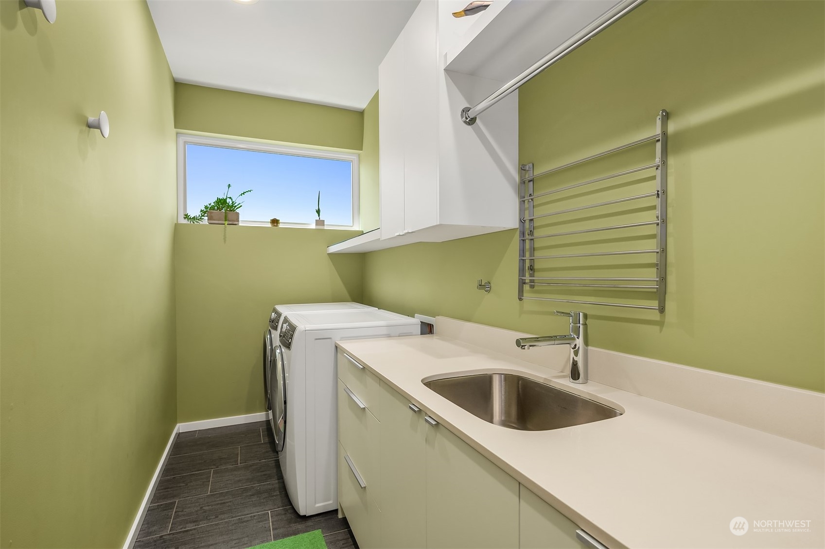 2800 W Boston Street