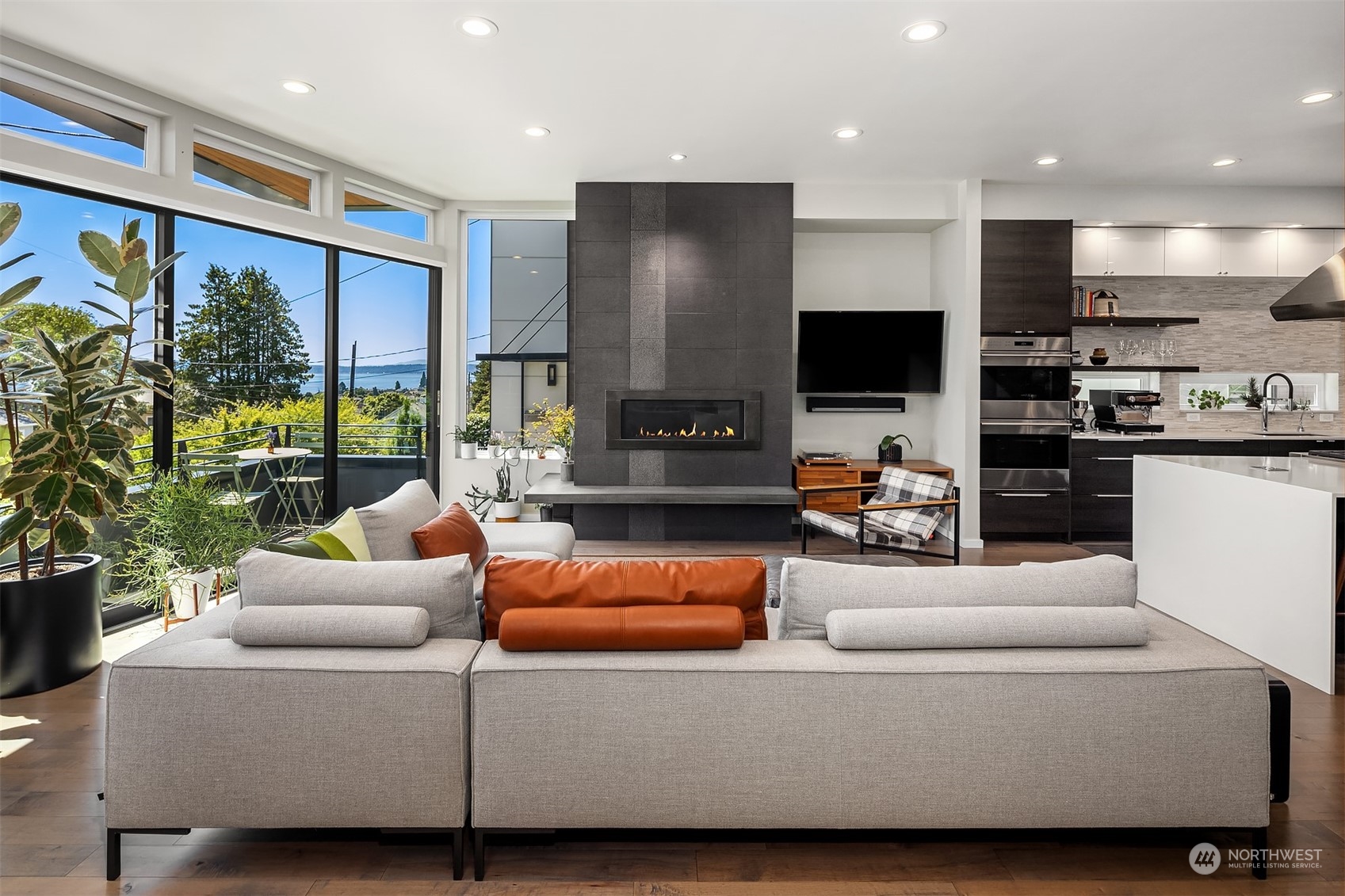 2800 W Boston Street