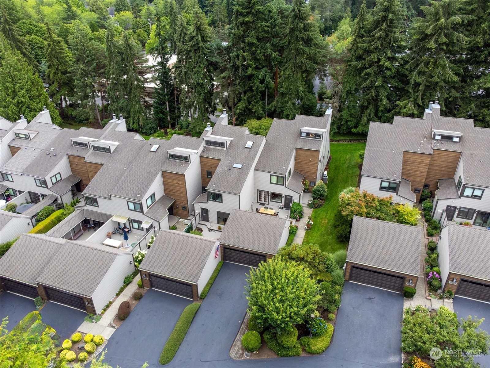 10303 NE 19th Place Unit: B4