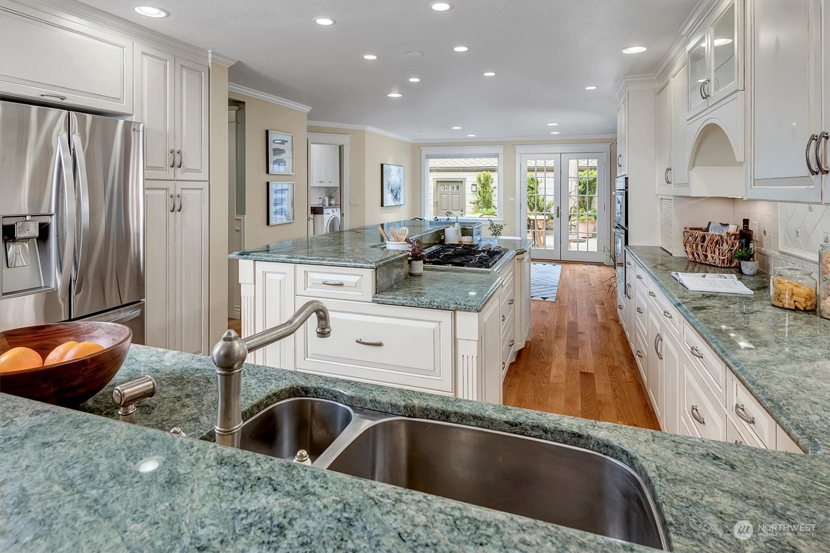 10303 NE 19th Place Unit: B4