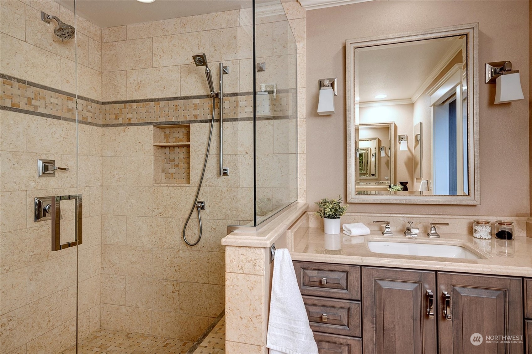 10303 NE 19th Place Unit: B4