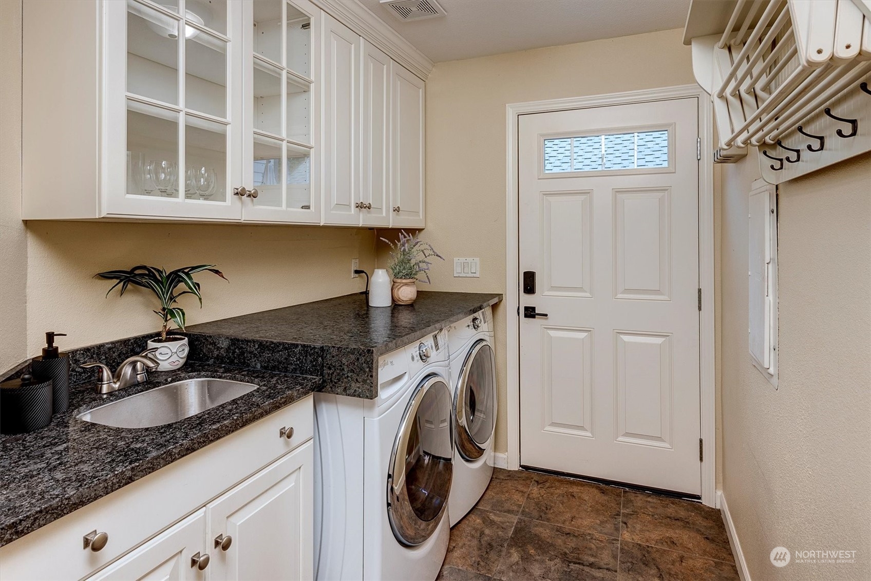 10303 NE 19th Place Unit: B4