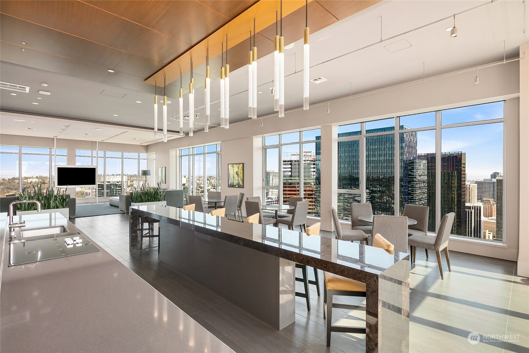 588 Bell Street Unit: 2805S