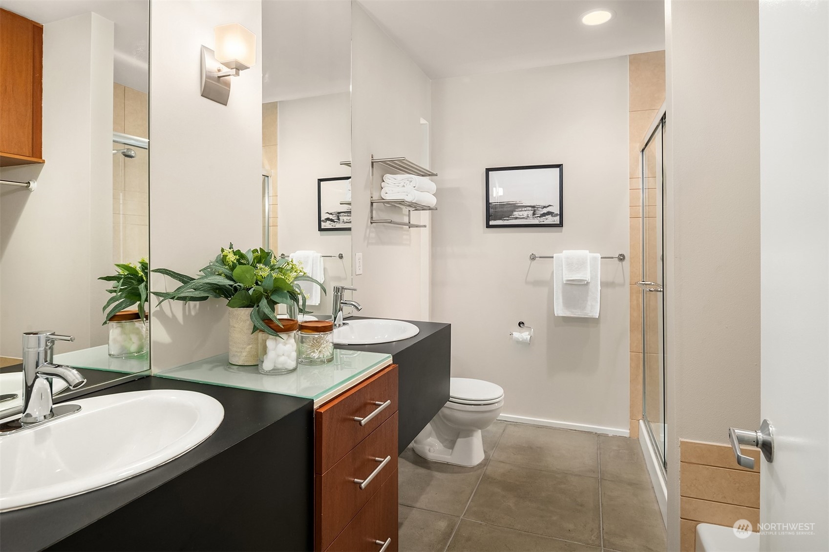 1106 E Howell St Unit: A