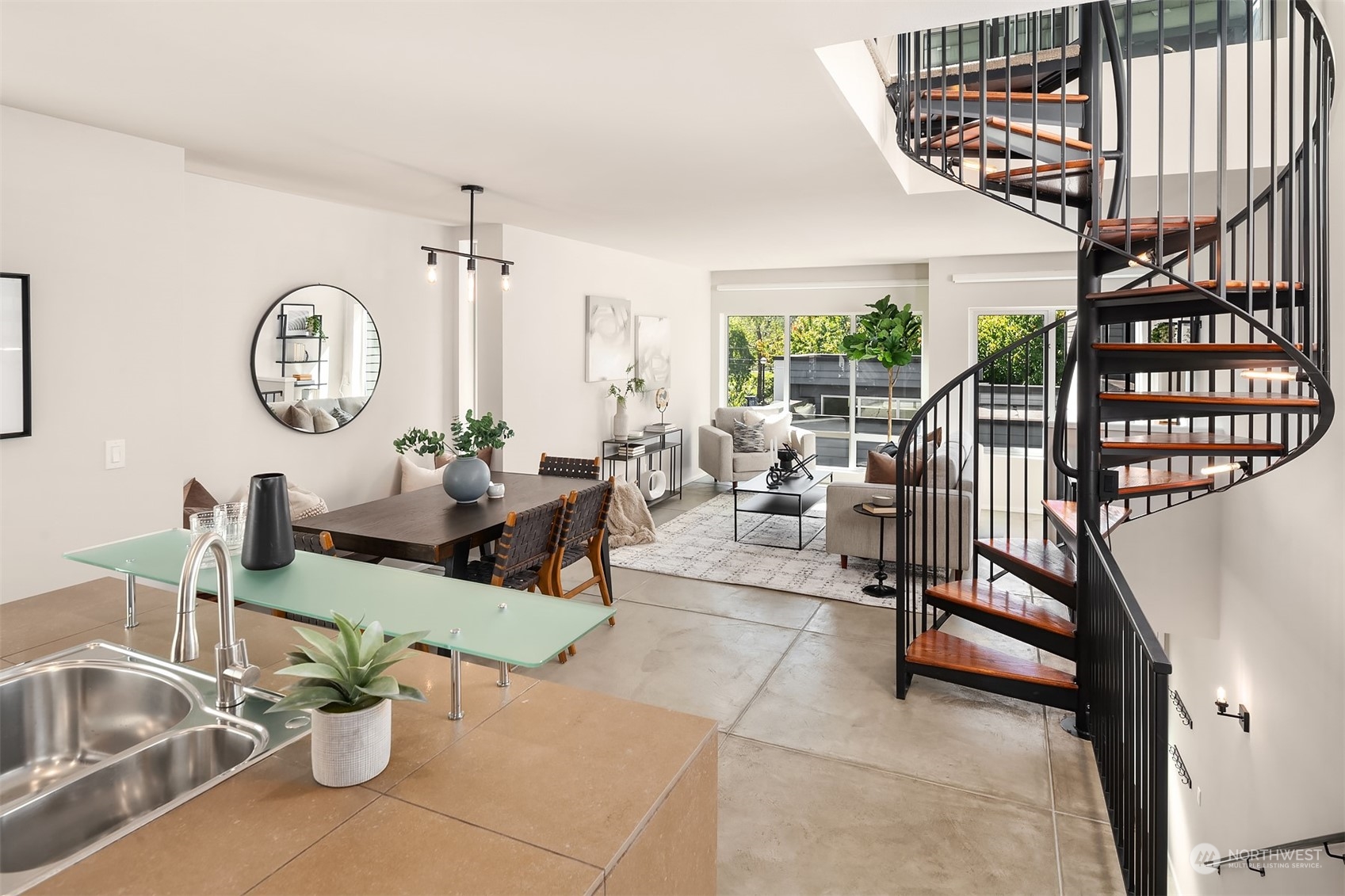 1106 E Howell St Unit: A