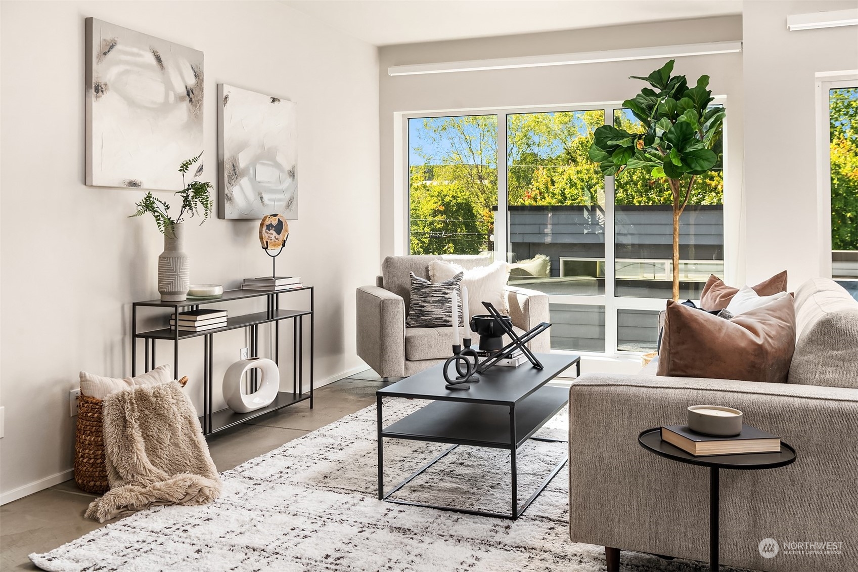 1106 E Howell St Unit: A