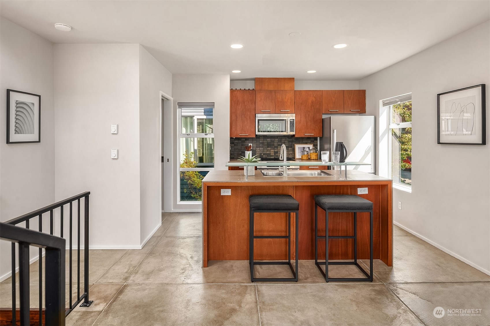 1106 E Howell St Unit: A