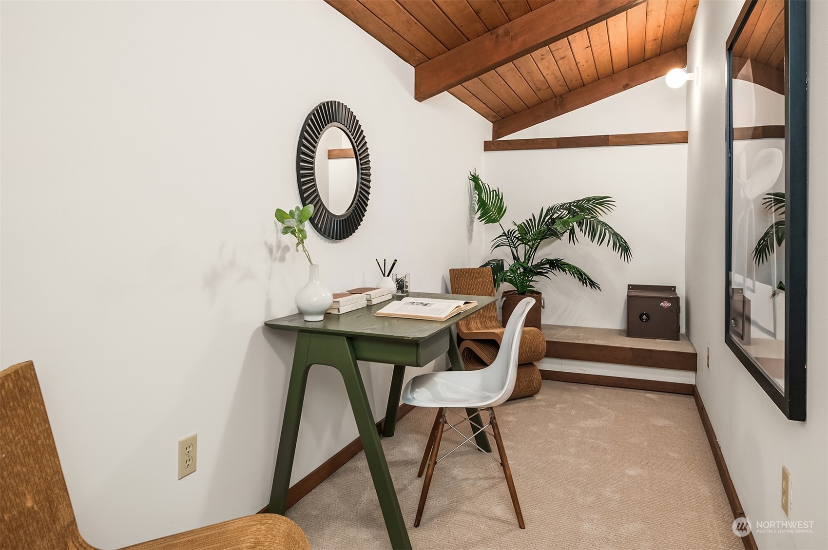 1115 NW Elford Drive