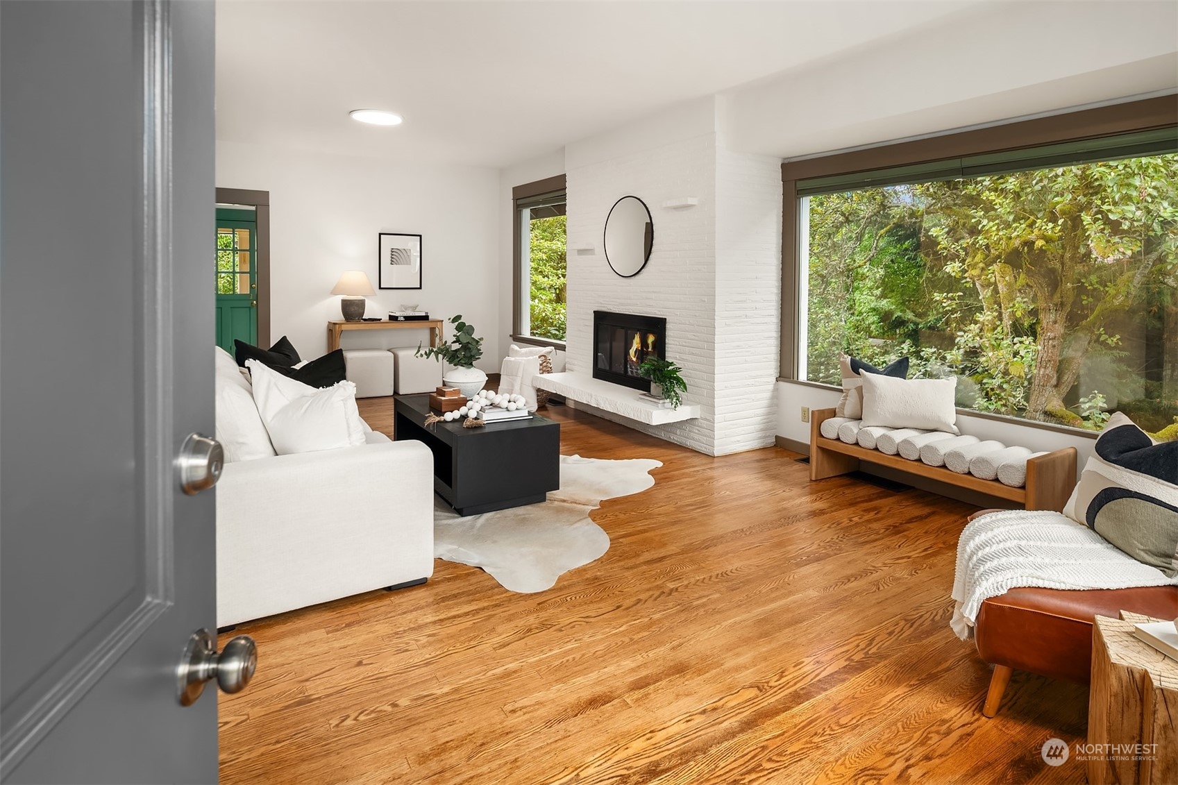 8752 Evanston Avenue N