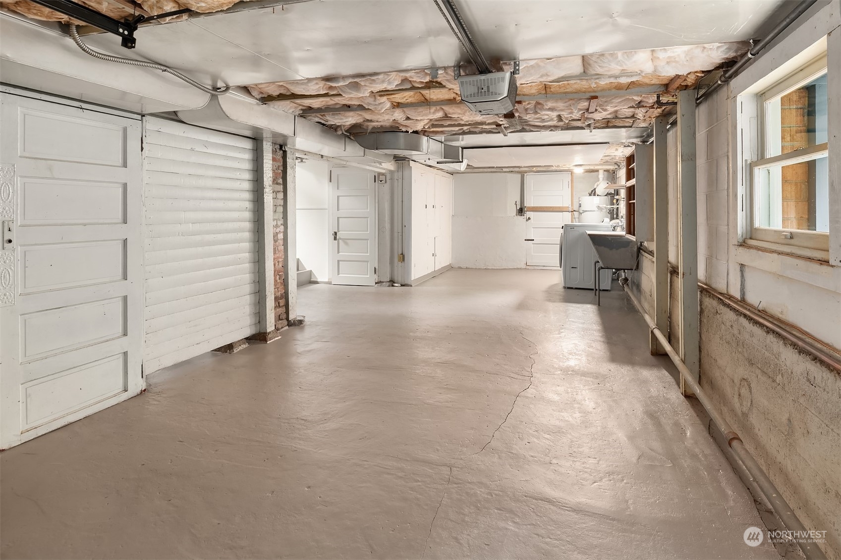 8752 Evanston Avenue N