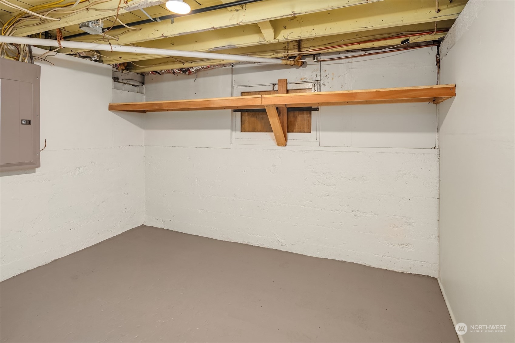 8752 Evanston Avenue N