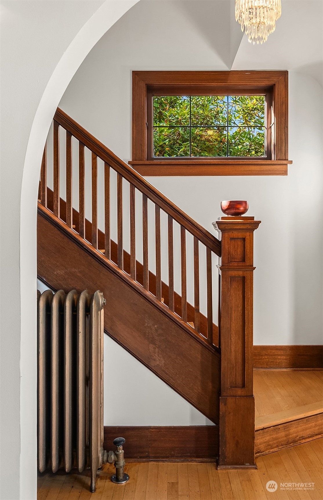 2011 E Crescent Drive