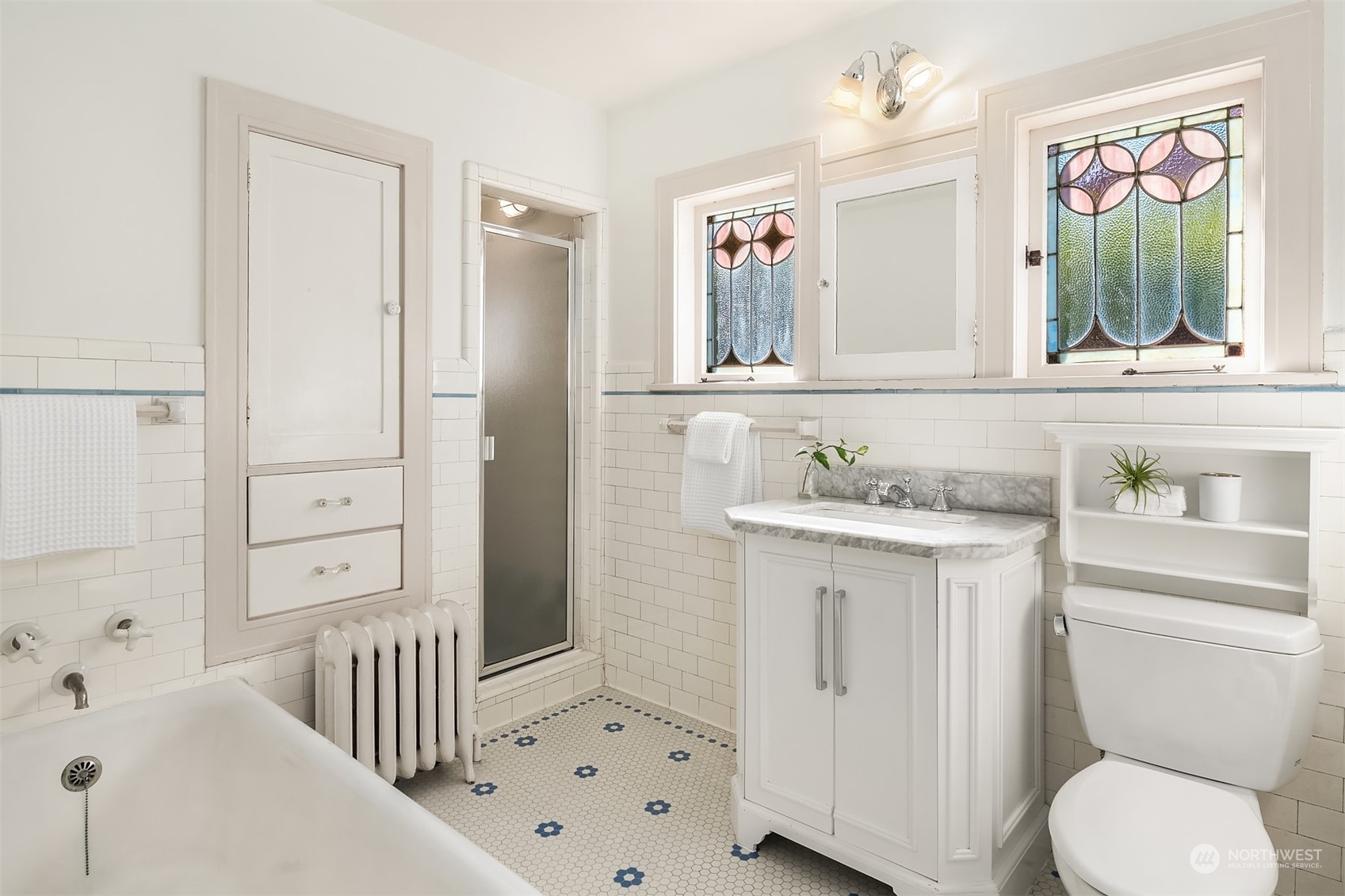 2011 E Crescent Drive