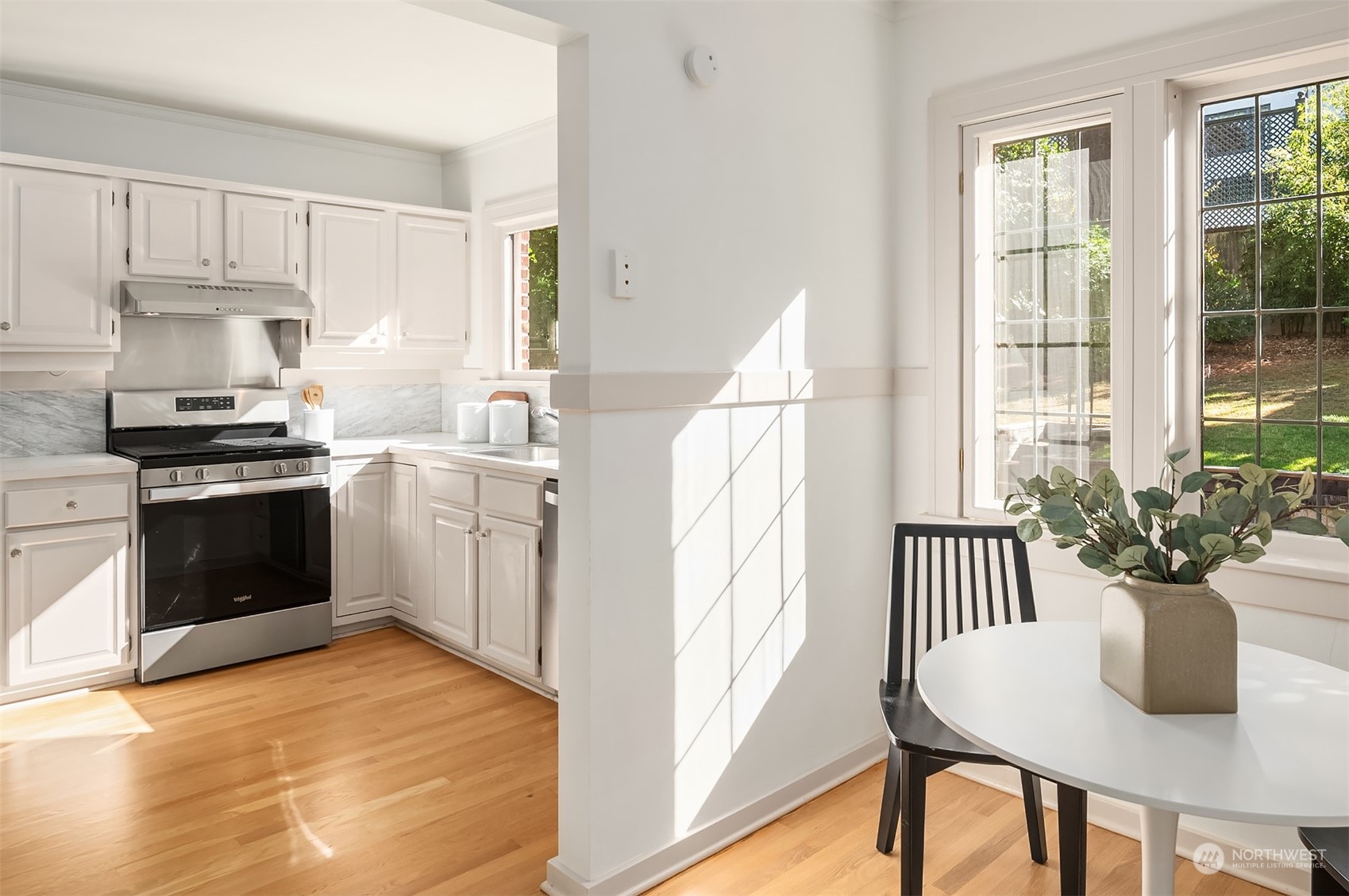 2011 E Crescent Drive