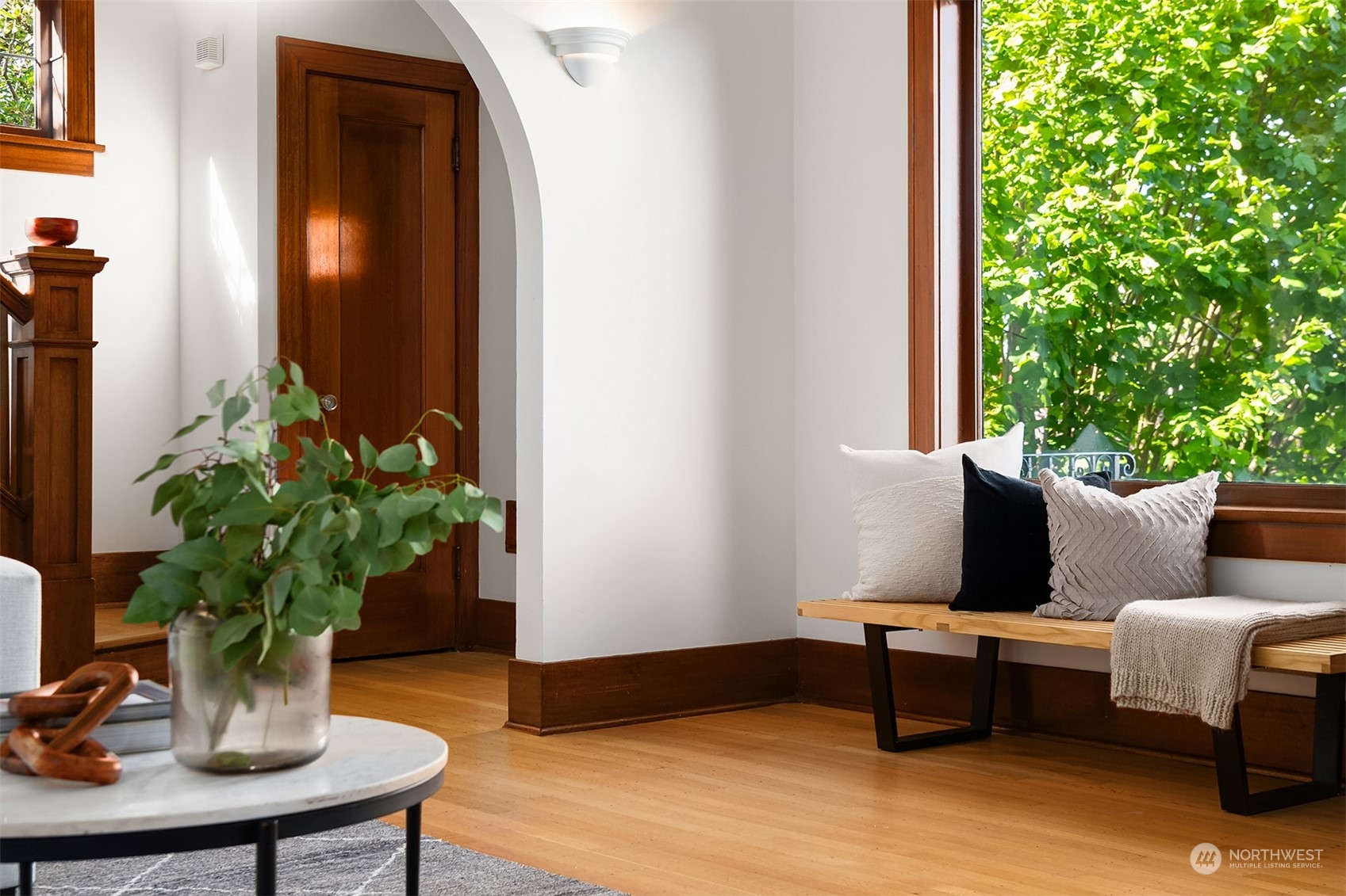 2011 E Crescent Drive