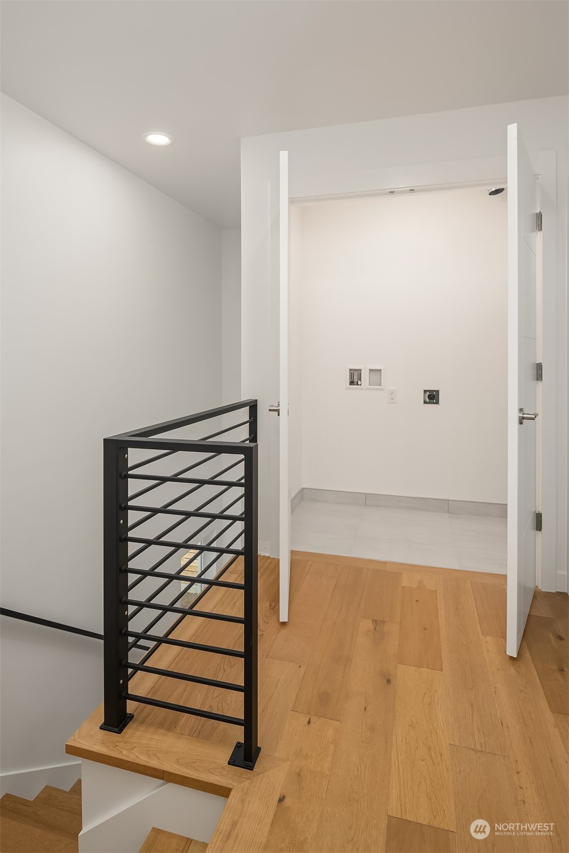 4912 S Alaska Street