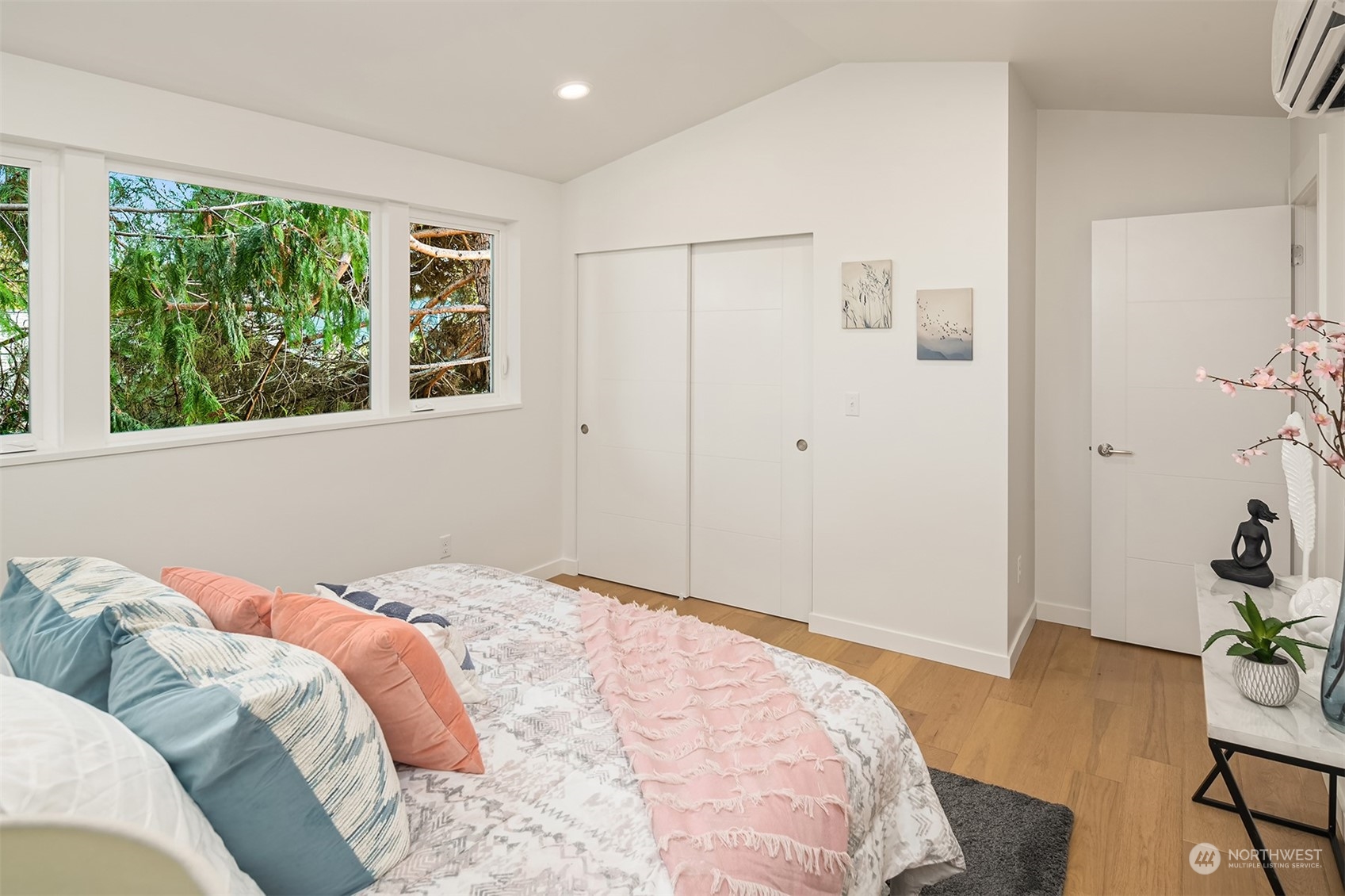 4912 S Alaska Street