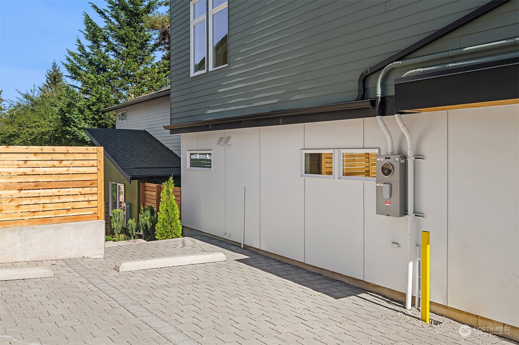 4912 S Alaska Street