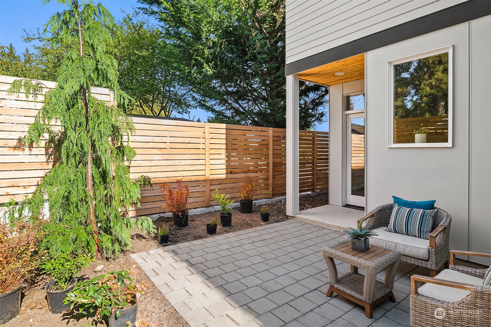 4912 S Alaska Street