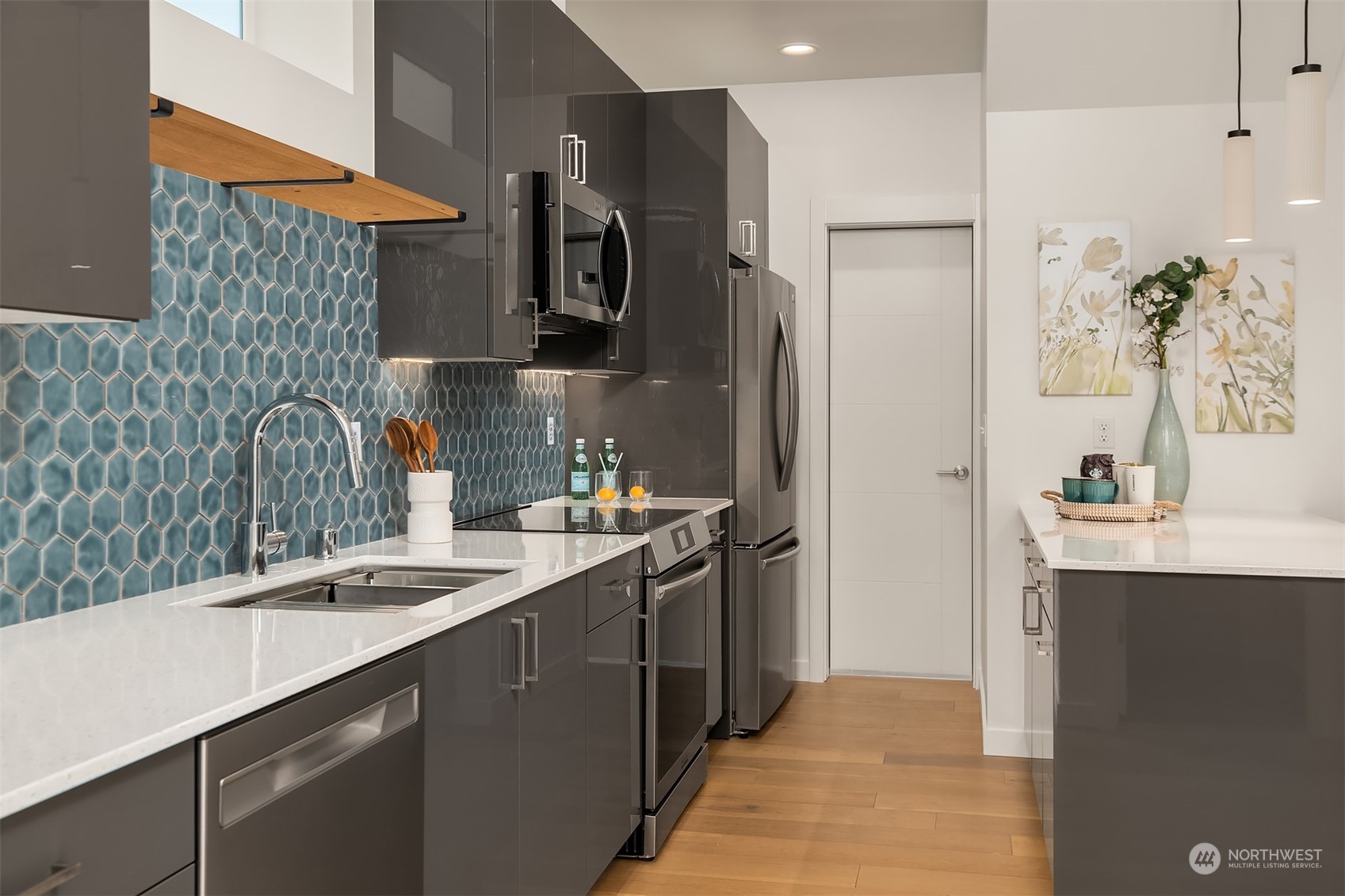 4912 S Alaska Street