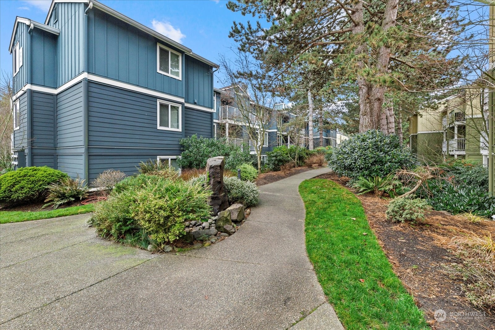 300 N 130th Street Unit: 4205