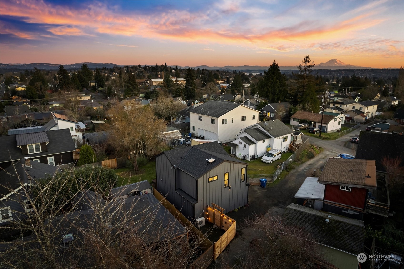 3813 S Lucile Street