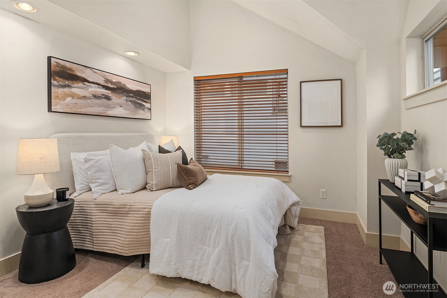 9611 Roosevelt Way NE Unit: A