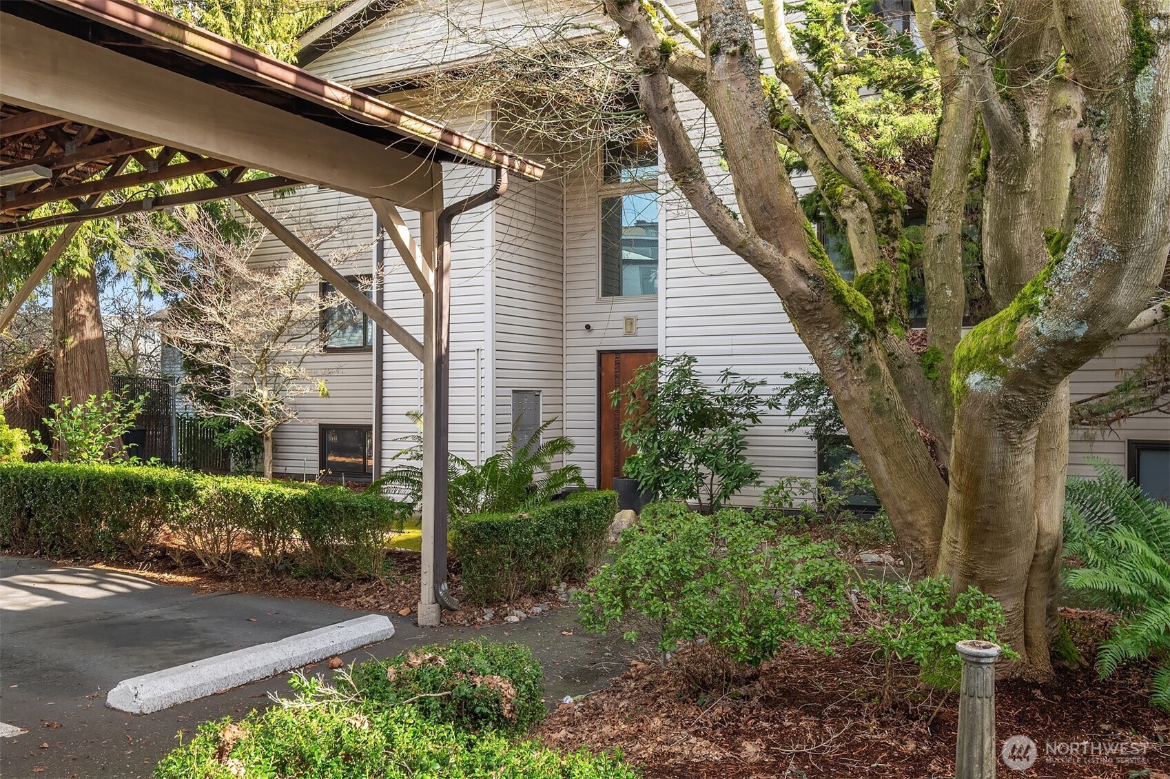 2636 22nd Avenue W Unit: 201